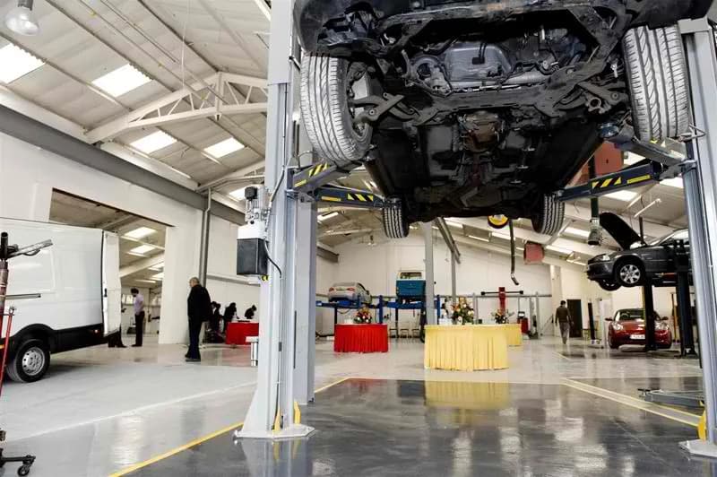 MOT bay at Auto City